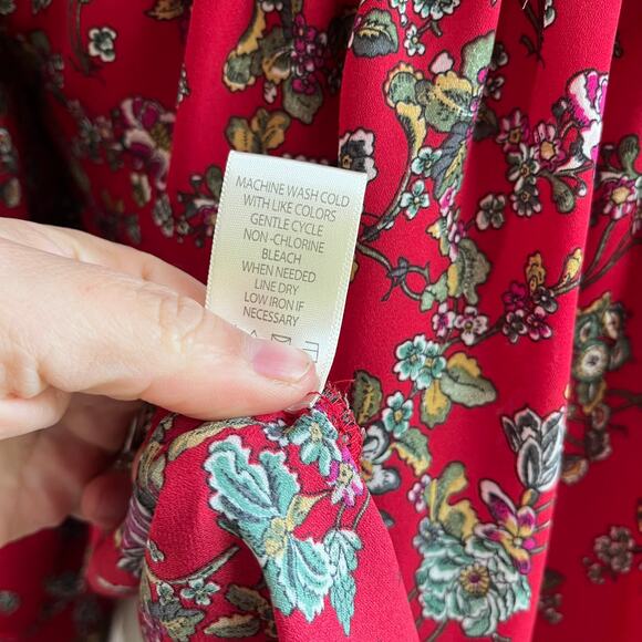 Max Studio Women's Red Floral Blouse Size Small - Picture 5 of 9
